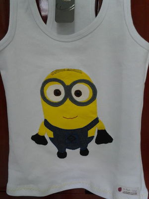 Camisetas em patch aplique minion frente