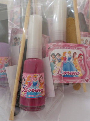 Esmalte personalizado as princesas