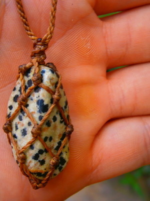 Colar com jaspe dalmata