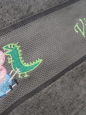 Toalha de lavabo porquinho e dinossauro com nome