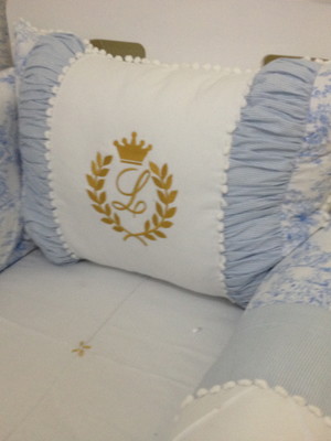 Kit berço toile azul com dourado