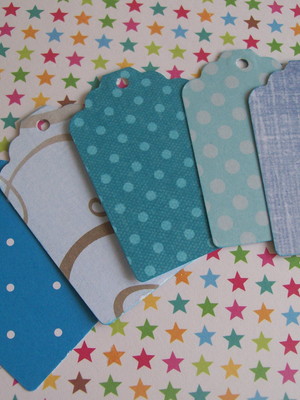 Tag azul menino - kit com 30 unidades