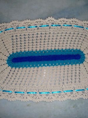 Tapete oval de crochê