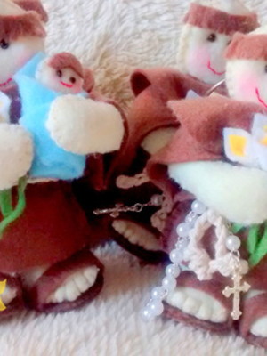 Chaveiros de santo antônio para casamento