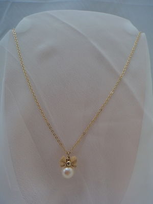 Colar corrente cadeado com pingente bonequinha charmosa