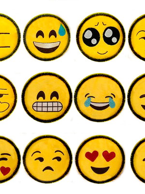 Conjunto 12 etiqueta bordada emoji