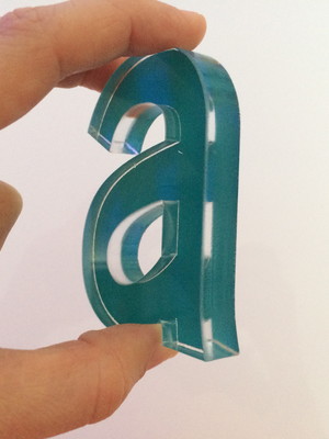 Letras em acrílico