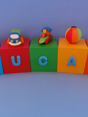 Cubos brinquedos - lucas
