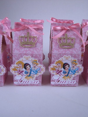 Lembrancinha caixa milk princesas