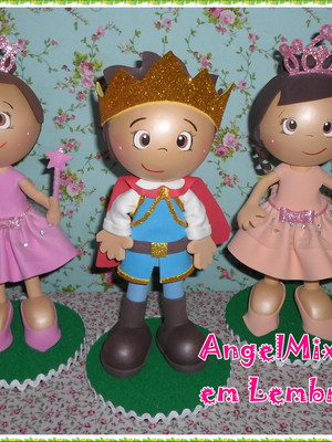 Kit príncipe com 2 princesas