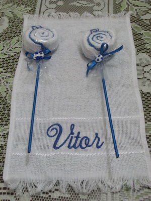 Kit com 24 pirulito toalha personalizada