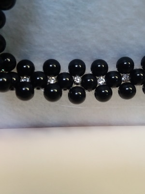 Cinto de pérolas com strass