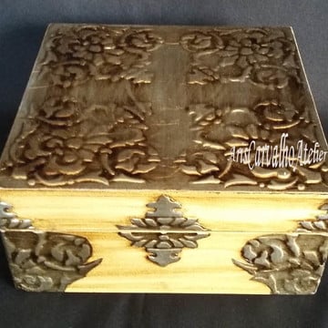 Caixa falsa latonagem