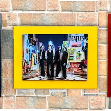 TRIO DE QUADROS RETRÔ - MED. 30 X 40cm