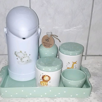 Kit higiene bebê safari pintado à mão.