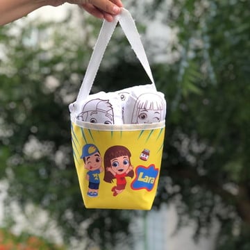 Kit 15 cestinha com almofadas para colorir luccas neto e gi