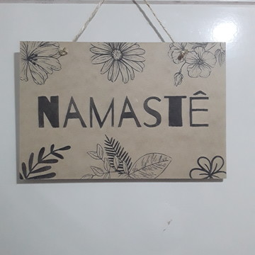 Placa em MDF quadro Namastê