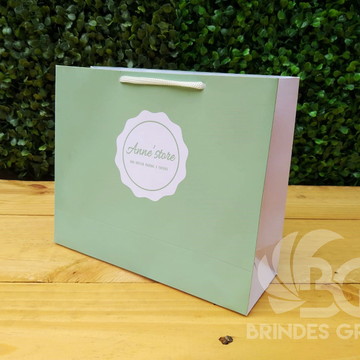 Sacola papel personalizada 21x17x7