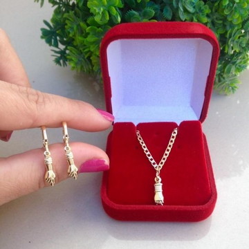 Conjunto pulseira e brinco argola com pingente figa banhado