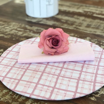 Toalha de mesa rosa para meninas, bonito pano de mesa xadrez, Ins Dormitory  Mat, papel de parede de computador, decoração do quarto Kawaii, quente,  novo, 2023