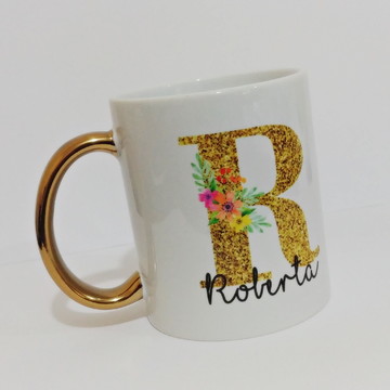 Caneca alça dourada com inicial do nome - vários modelos