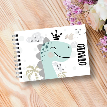 CADERNO GRANDE - 1 MATÉRIA - 96 FOLHAS - 18x26 cm - Dinossauro baby - Dedicarte Artesanato