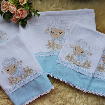 Kit para bebê bordado carneirinho personalizado