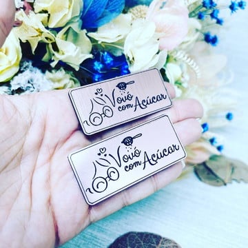 Crachá/ boton personalizado com imã
