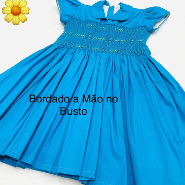 Vestido-ponto smock= 4 anos