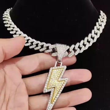 Colar ice cuban com pingente raio relâmpago