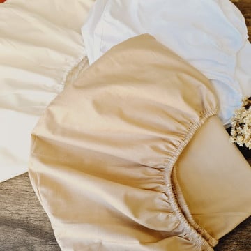 4 lençóis algodão e 2 impermeáveis elástico mini berço