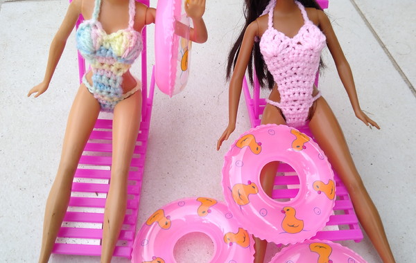 Roupinhas Barbie Maiô Praia Kit com 04