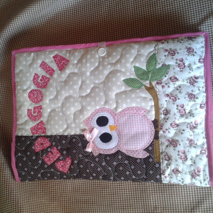 Imagem 3 - capa caderno patchwork professora
