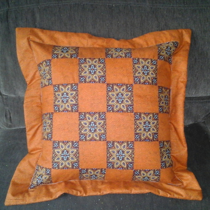 Imagem 3 - Almofada Patchwork