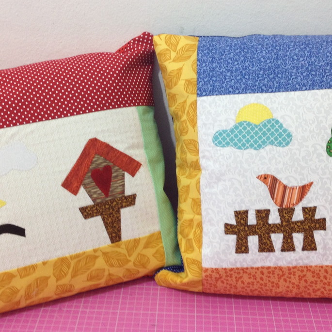 Imagem 2 - Capa Almofada Patchwork com Aplicações