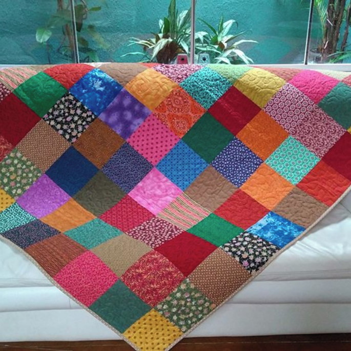 Imagem 2 - Manta Patchwork Sofá