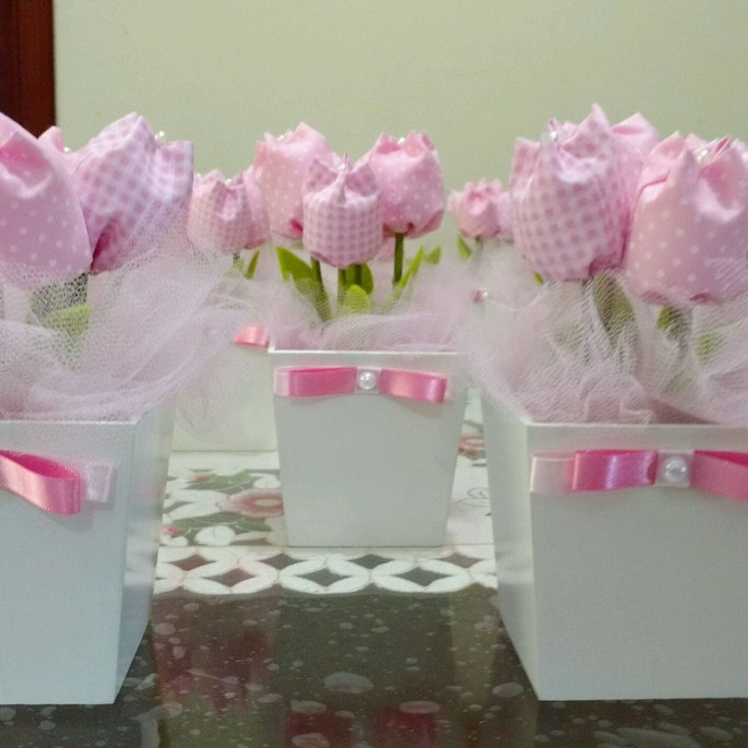 Imagem 3 - Cachepo de Tulipas com Tule