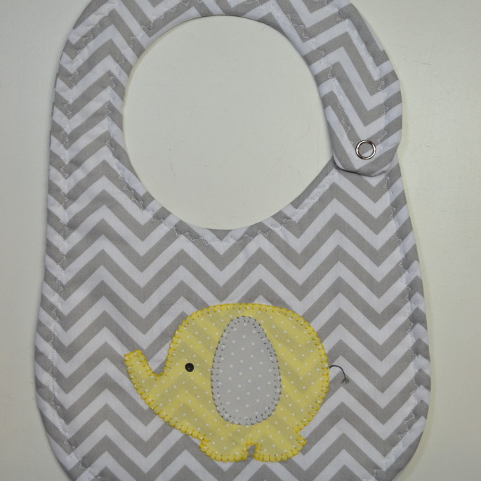 Imagem 1 - Babador com aplicação