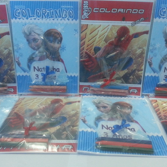 Imagem 5 - Kit com 15 unidades Livro de Colorir Frozen com Giz