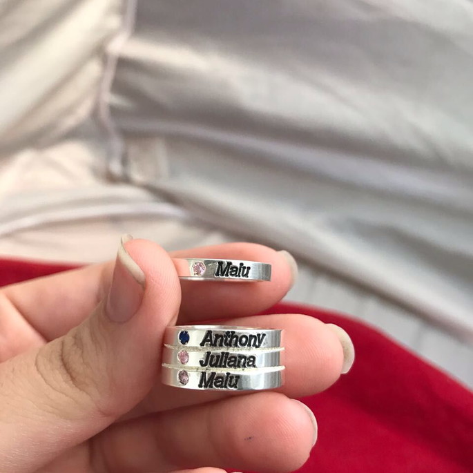 Imagem 1 - Anel com 1 Aro e Nome Personalizado com Pedra