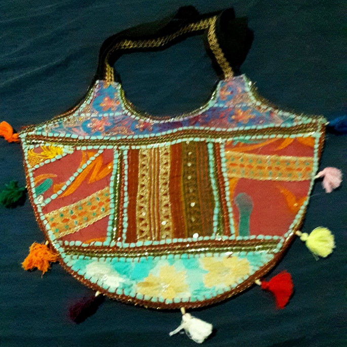 Imagem 4 - Bolsa Patchwork Media Tecido com Alça