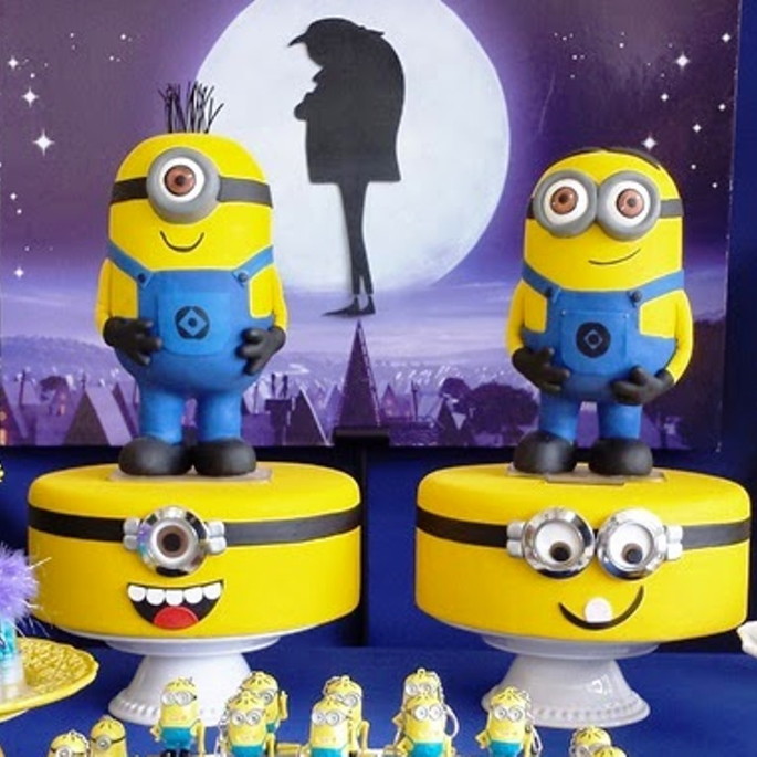 Imagem 1 - Aluguel Bolo Cenográfico Biscuit Minions