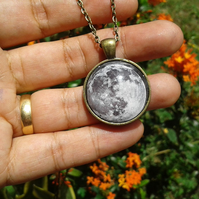 Imagem 1 - Lua medalhão