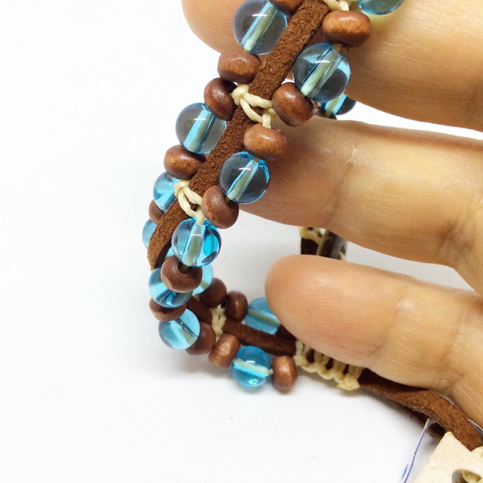 Imagem 2 - Pulseira em Macramé com Murano