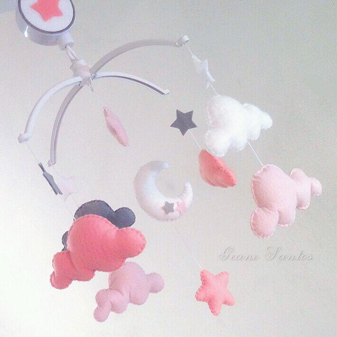 Imagem 2 - Móbile de Berço Lua Nuvens e Estrela Musical com 9