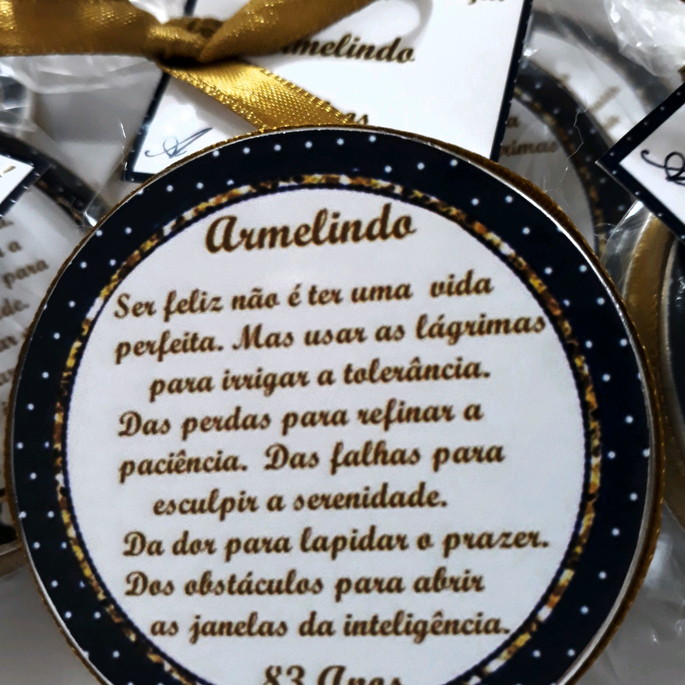 Imagem 4 - Lembrancinha Aniversario Preto com Dourado