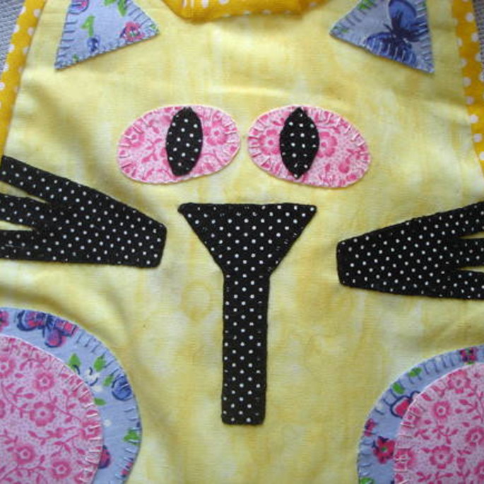 Imagem 2 - Porta celular de patchwork.