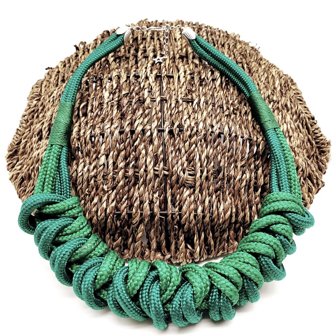 Imagem 2 - Colar de corda macrame duo