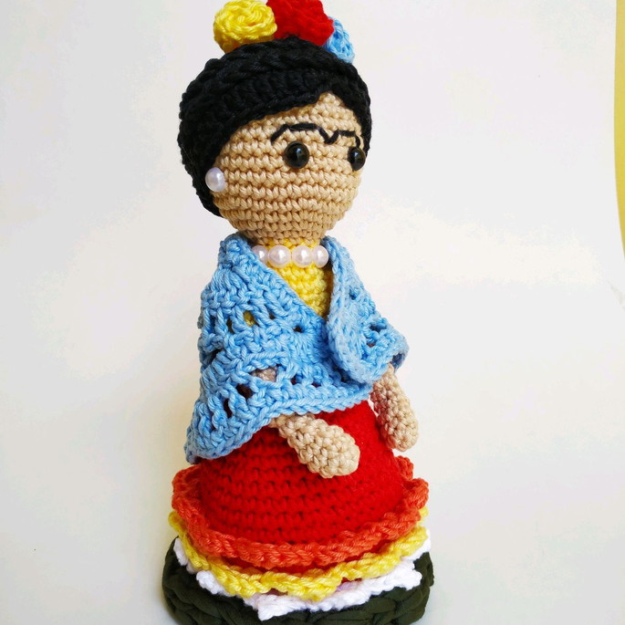 Imagem 2 - Frida Kahlo de Croche