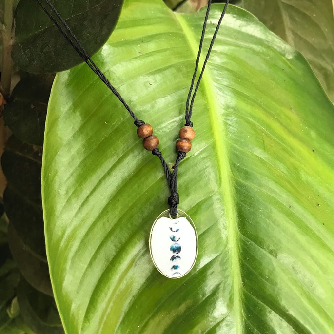 Imagem 1 - Colar com Fases da Lua